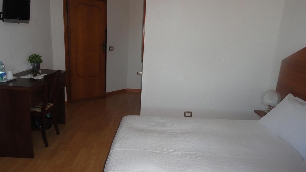 Bed And Breakfast La Corte Degli Ulivi Чивитавеккья Номер фото