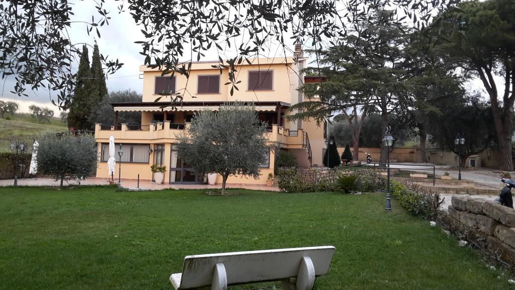 Bed And Breakfast La Corte Degli Ulivi Чивитавеккья Экстерьер фото