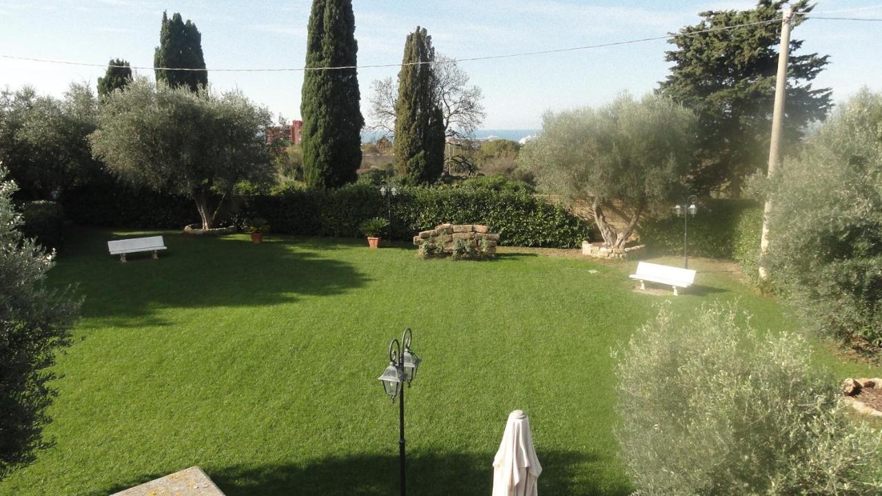 Bed And Breakfast La Corte Degli Ulivi Чивитавеккья Экстерьер фото