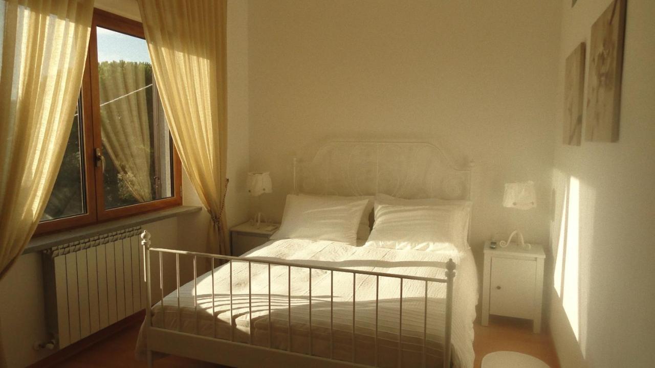 Bed And Breakfast La Corte Degli Ulivi Чивитавеккья Номер фото